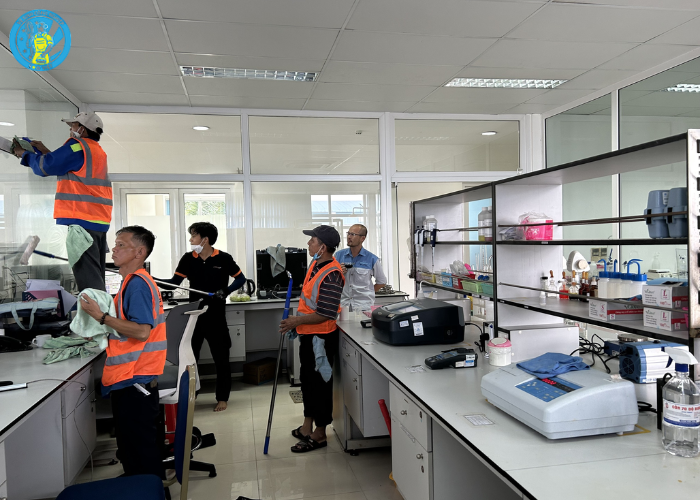 vệ sinh công nghiệp (15) vệ sinh công nghiệp (15)