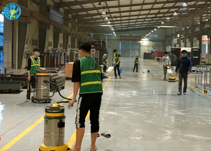 Dọn dẹp nhà xưởng bẩn Hà Tĩnh (2) Dọn dẹp nhà xưởng bẩn Hà Tĩnh (2)