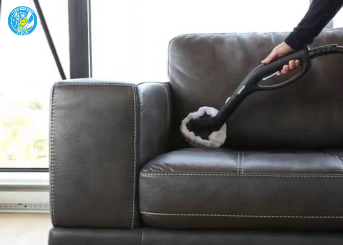 Vệ sinh ghế sofa da chuyên nghiệp (4) Vệ sinh ghế sofa da chuyên nghiệp (4)